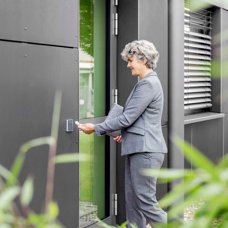 Q1 Zutrittskontrolle mit INTUS-Leser 620 von PCS